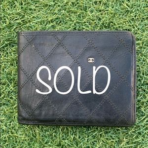 Chanel Vintage bifold wallet